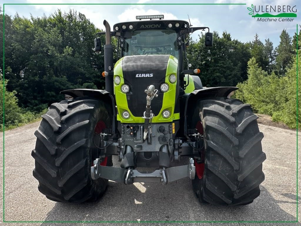 Farm tractor Claas Axion 950 Cmatic