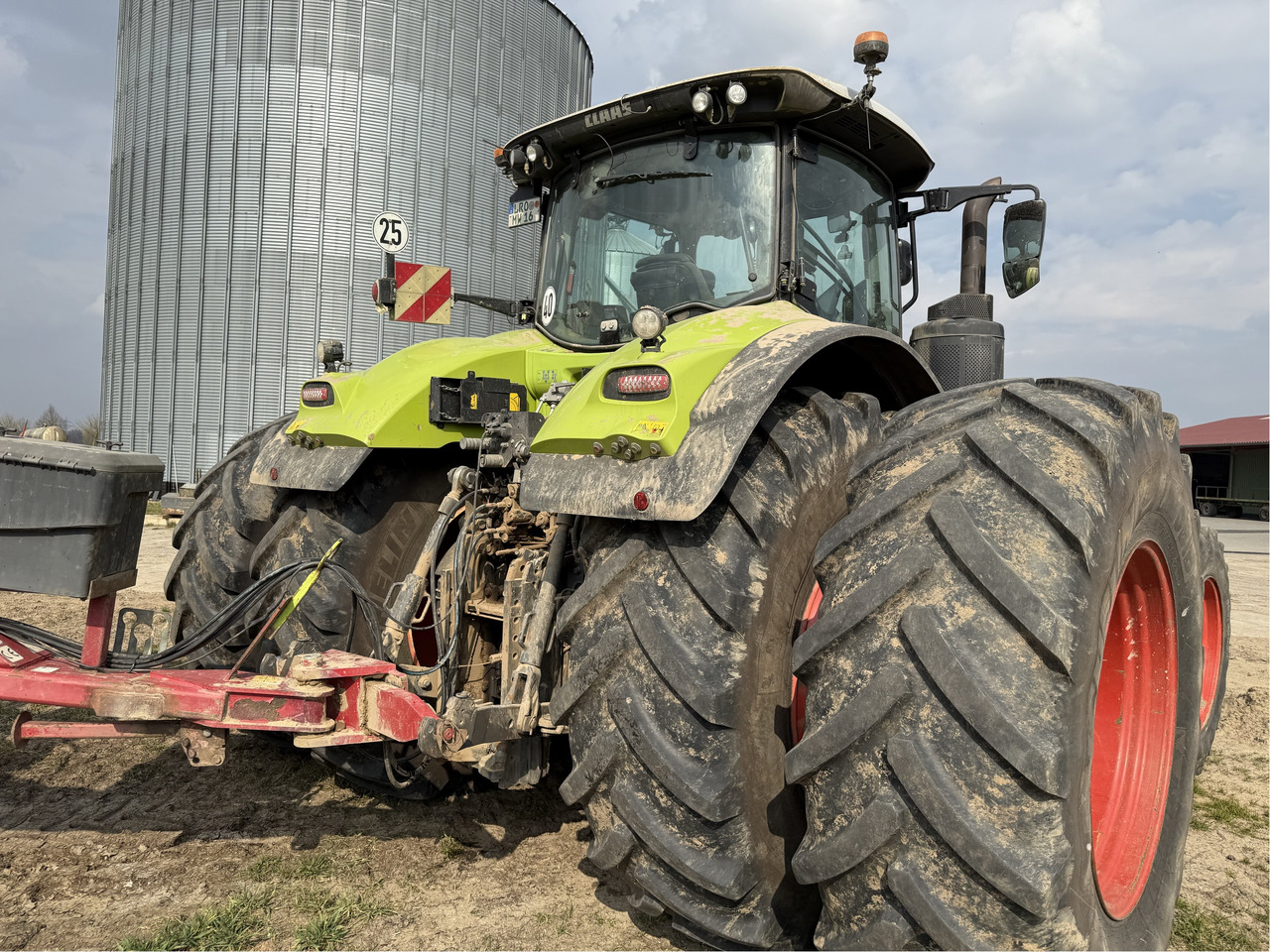 Farm tractor Claas Axion 960 C-Matic CEBIS
