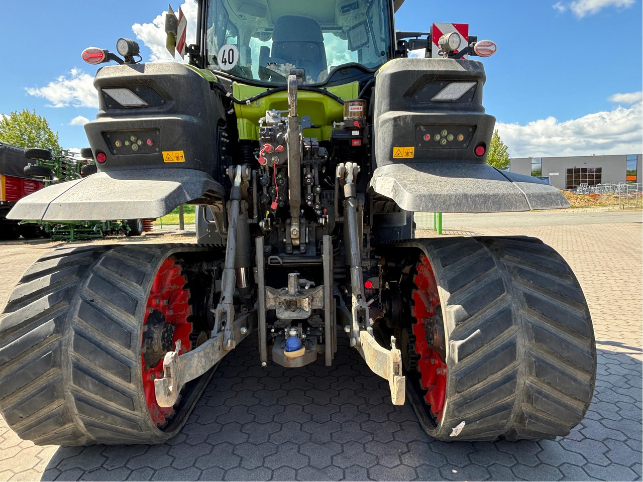 Farm tractor Claas Axion 960 TerraTrac