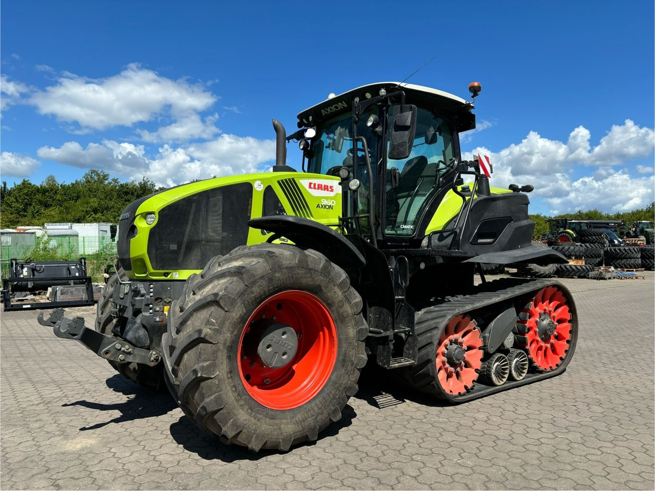 Farm tractor Claas Axion 960 TerraTrac