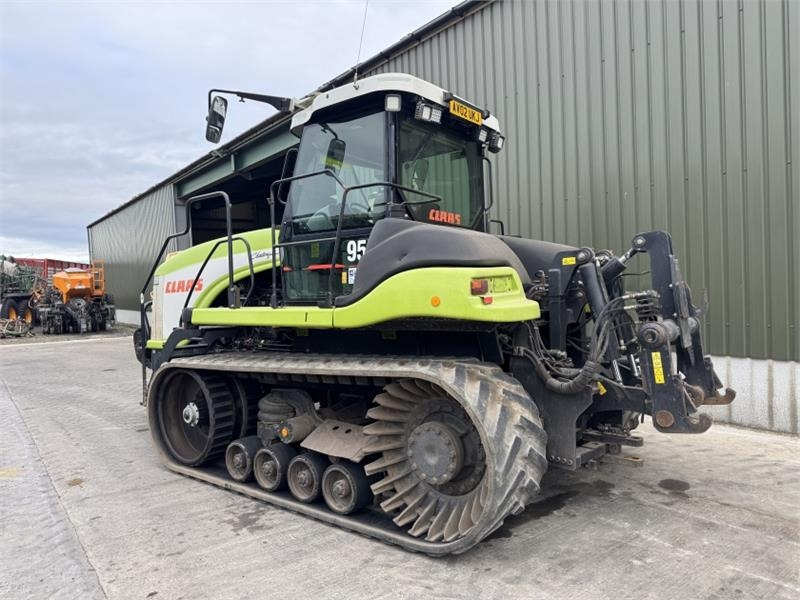 Farm tractor Claas Challenger 95E