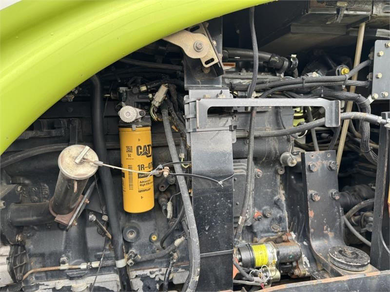 Farm tractor Claas Challenger 95E