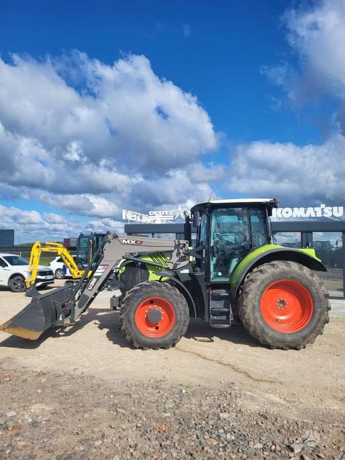 Farm tractor Claas Claas Arion 530