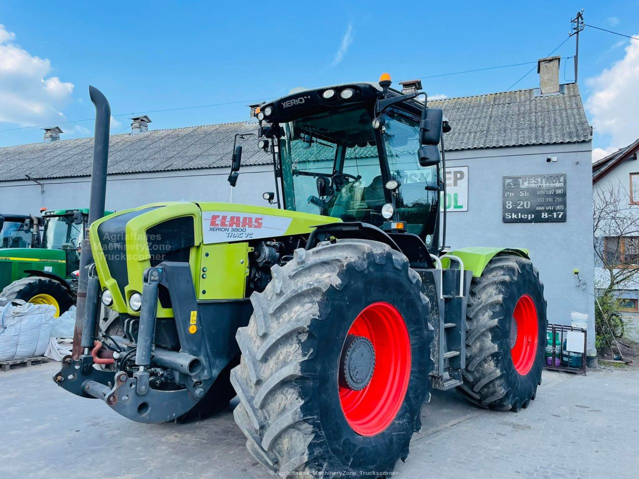 Farm tractor Claas XERION 3800