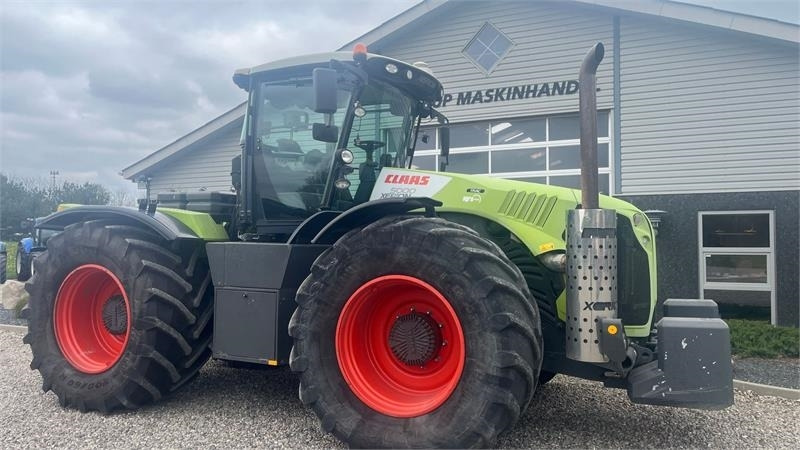 Farm tractor Claas XERION 5000 Trac. Med GPS anlæg. Ultimativ trækker