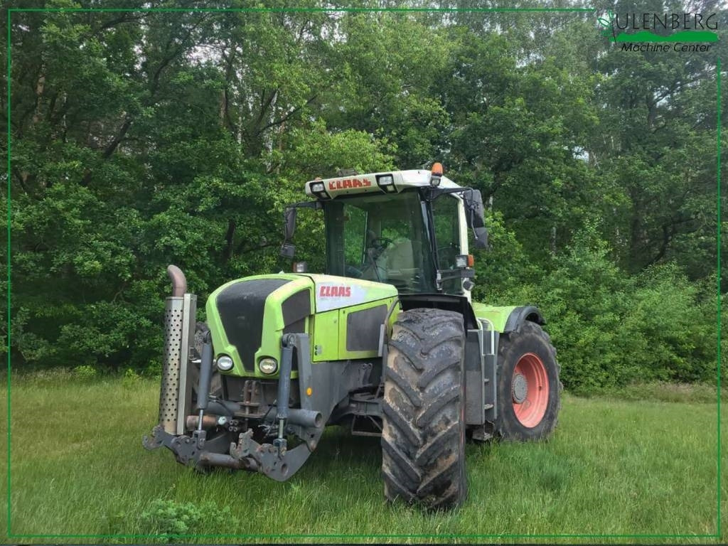 Farm tractor Claas Xerion 3300 Trac