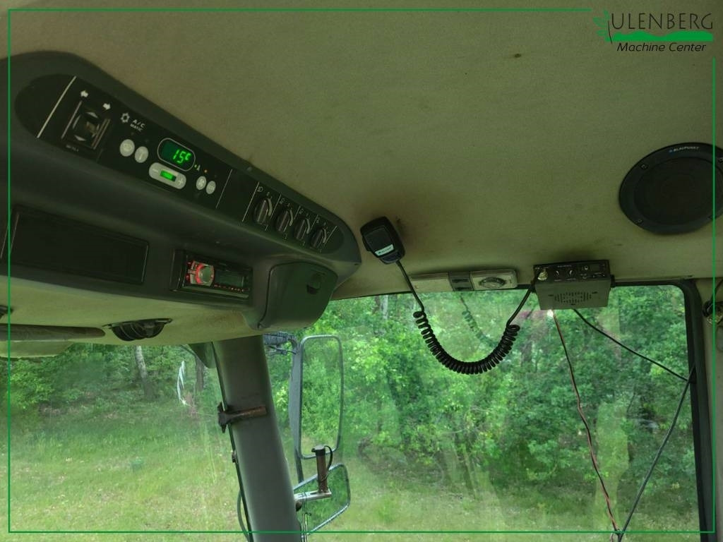 Farm tractor Claas Xerion 3300 Trac