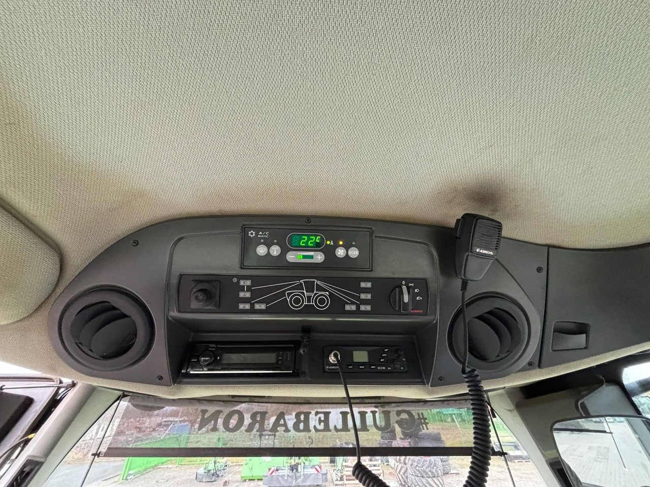 Farm tractor Claas Xerion 4200 Trac