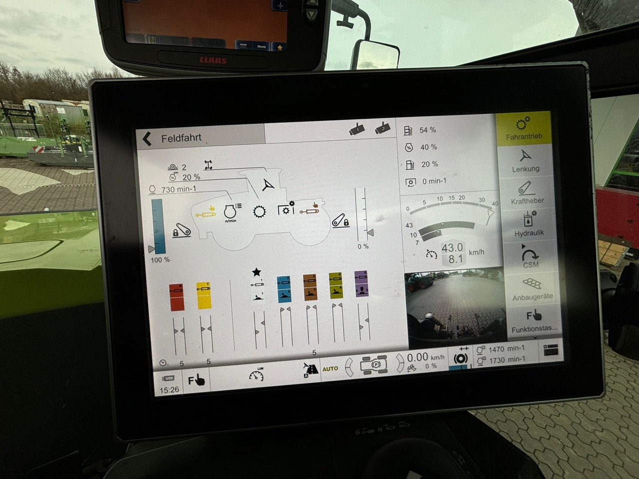 Farm tractor Claas Xerion 4200 Trac