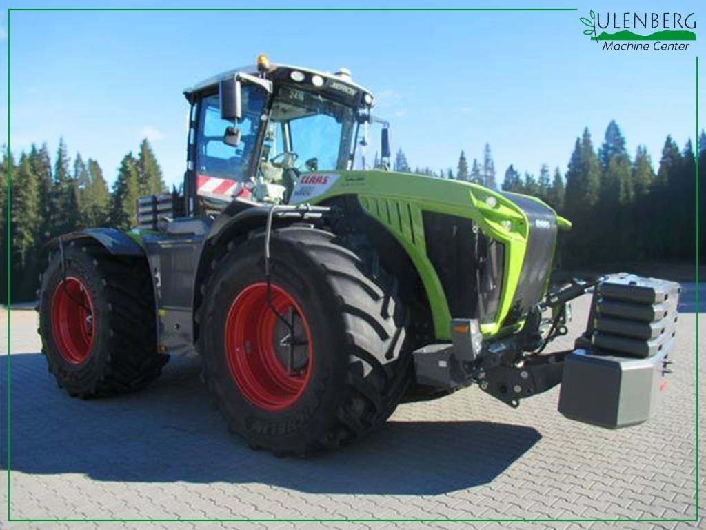 Farm tractor Claas Xerion 5000 Trac