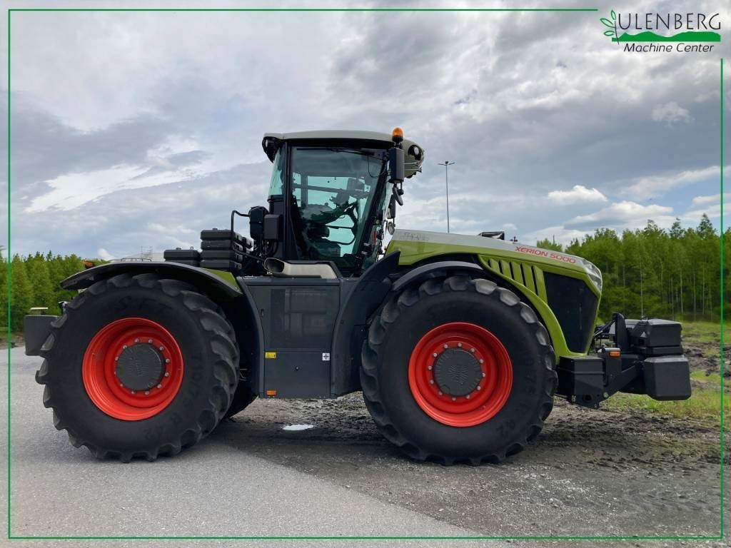 Farm tractor Claas Xerion 5000 Trac VC