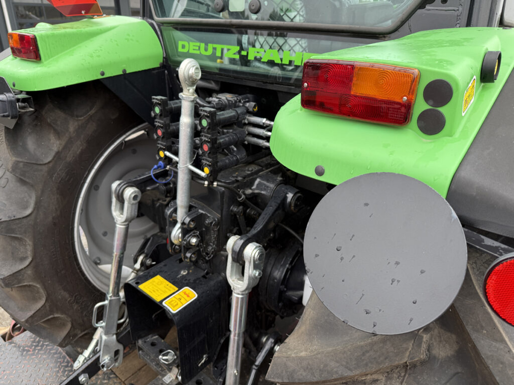 Farm tractor DEUTZ FAHR Agrofarm 115G