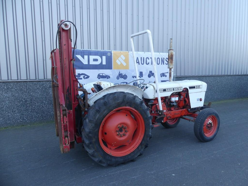 Farm tractor David Brown 885