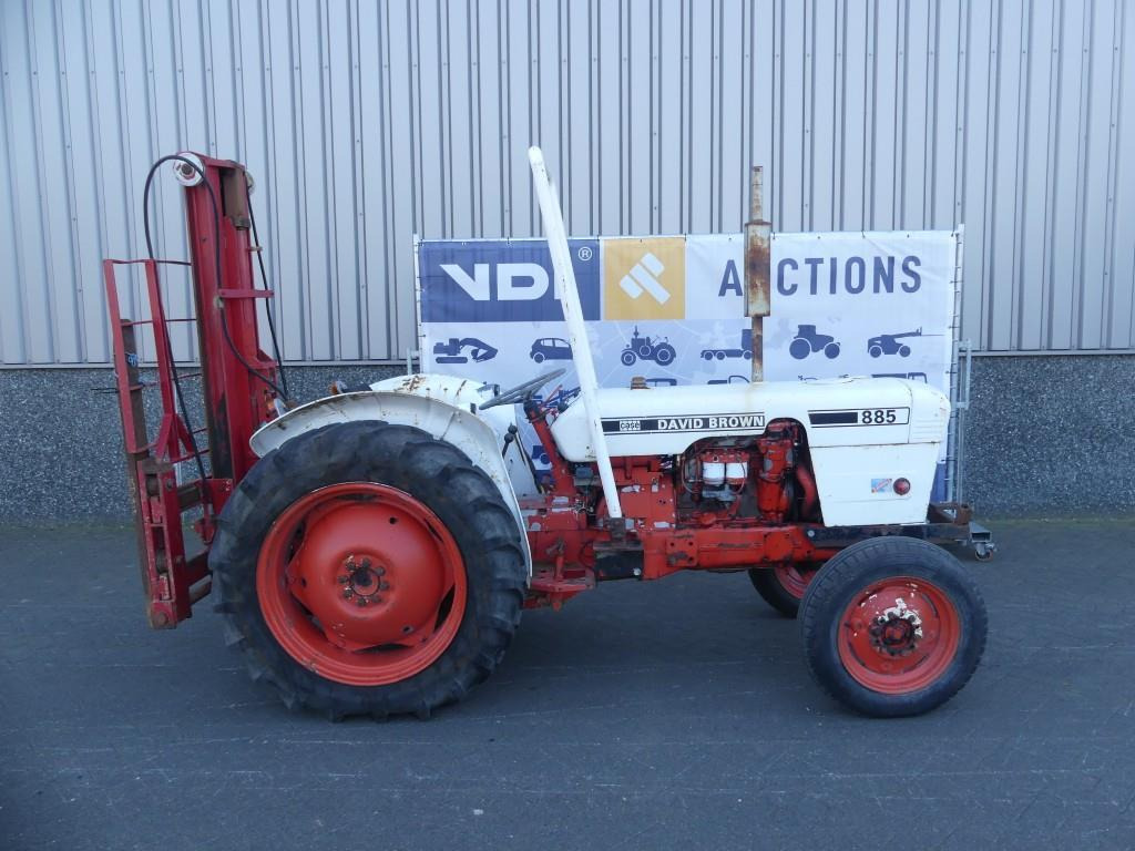 Farm tractor David Brown 885