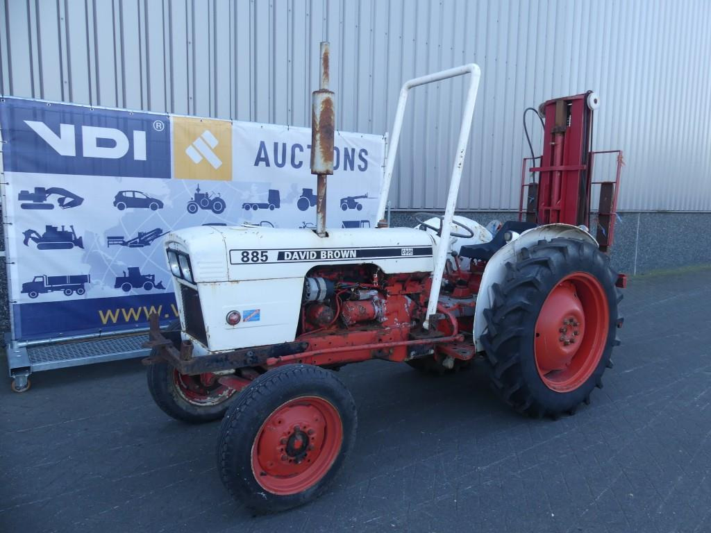 Farm tractor David Brown 885