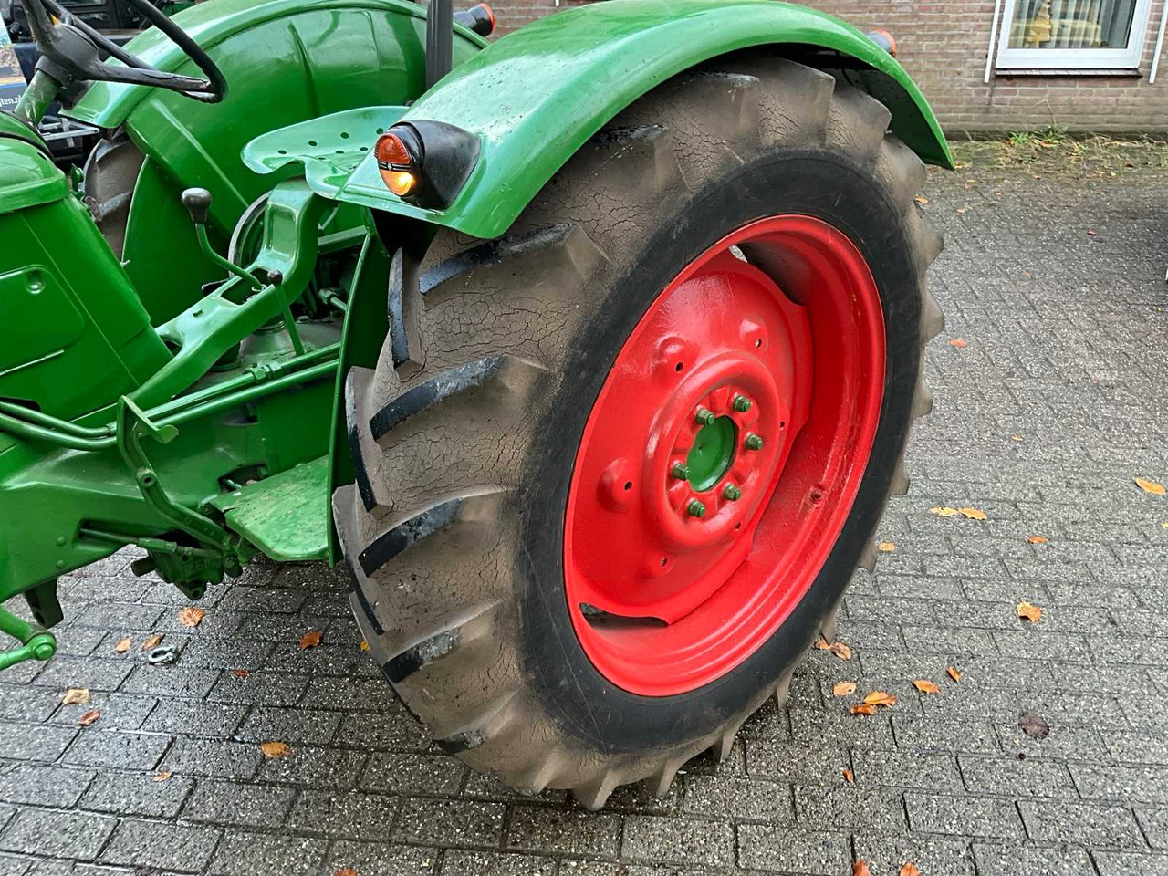 Farm tractor Deutz D30-NG/NFG