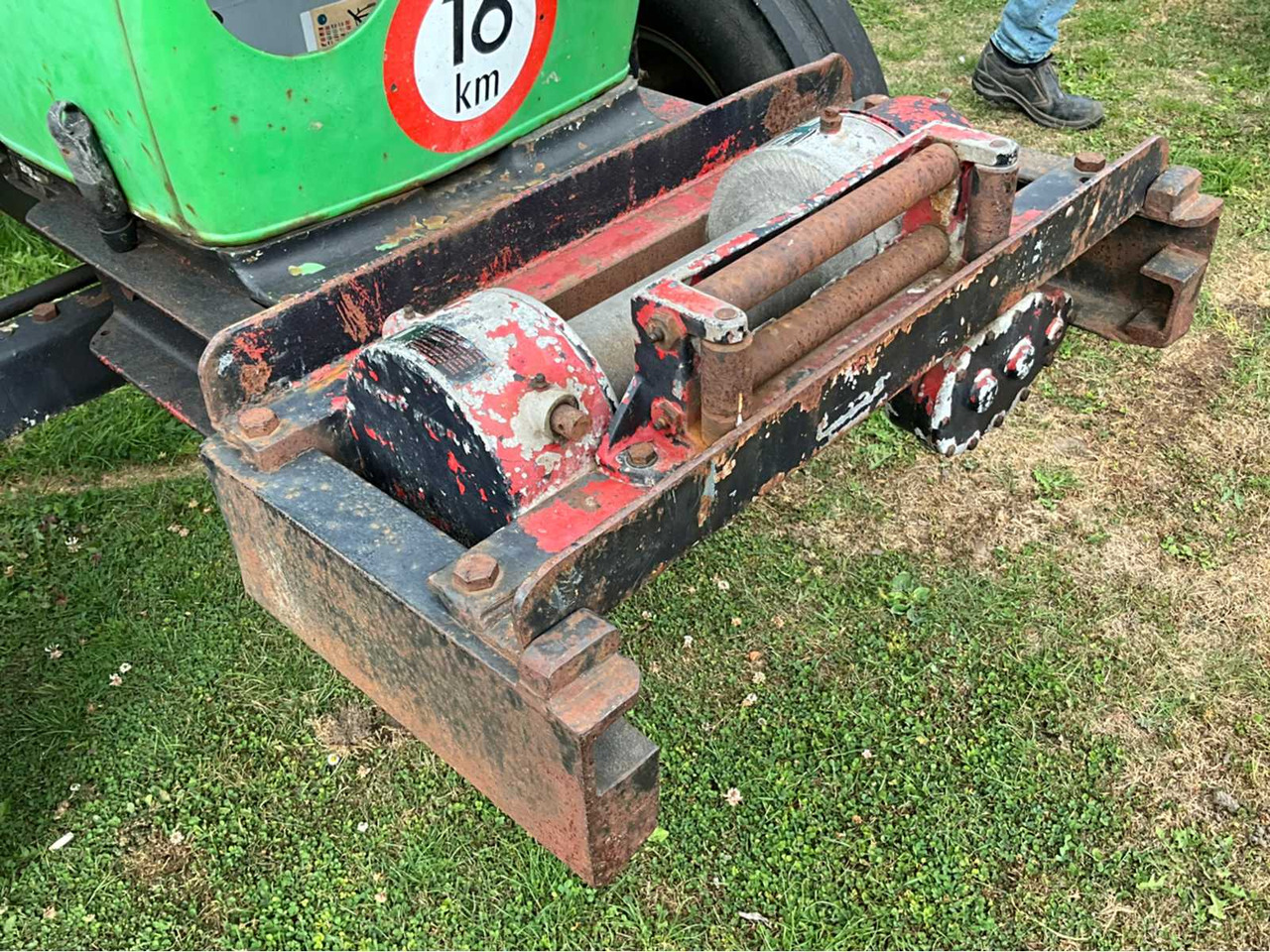 Farm tractor Deutz D5206