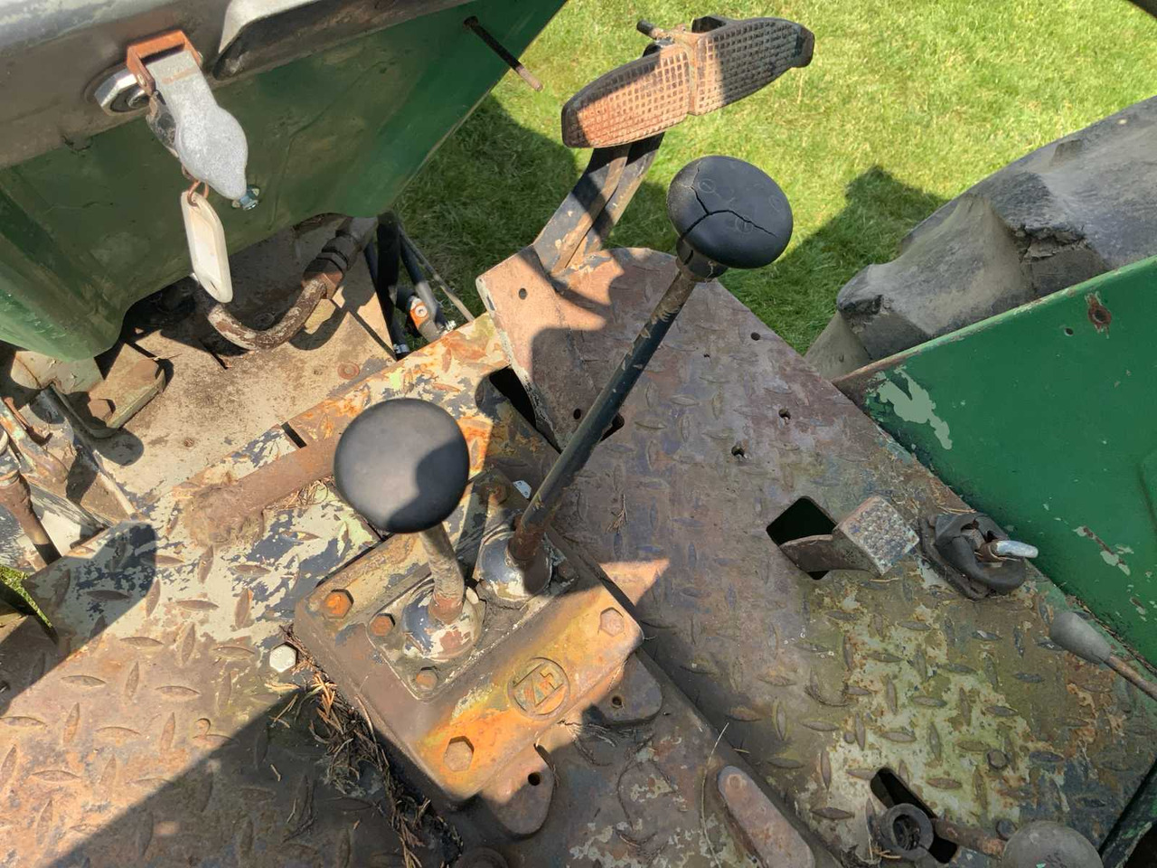 Farm tractor Deutz D8006