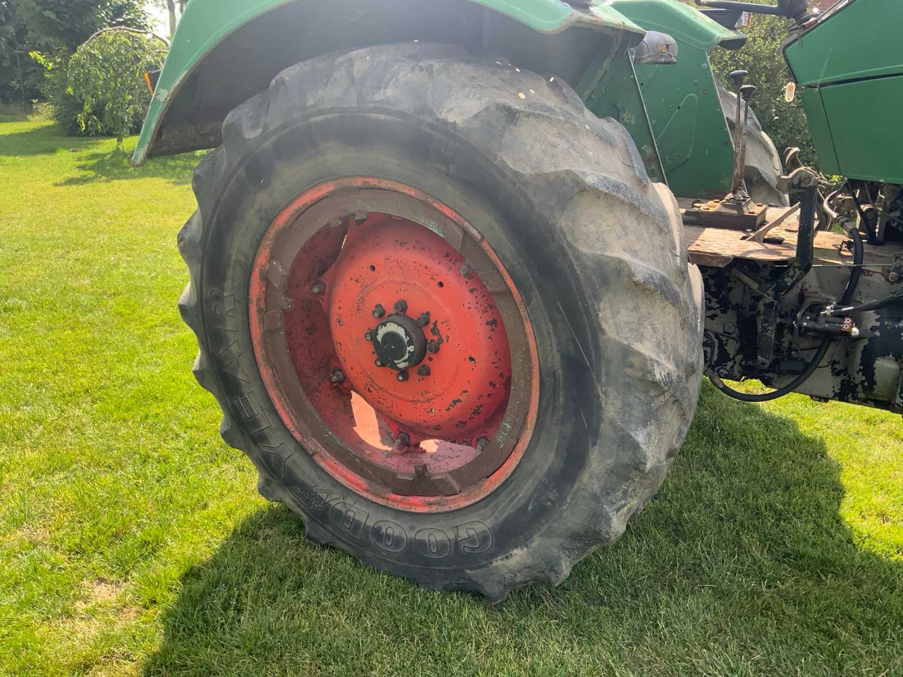 Farm tractor Deutz D8006