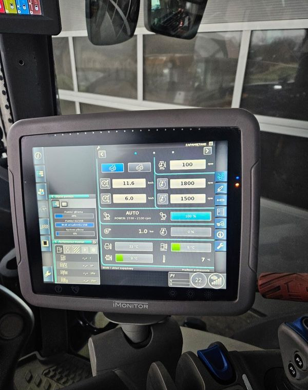 Farm tractor Deutz-Fahr Agrotron Warrior 7250TTV