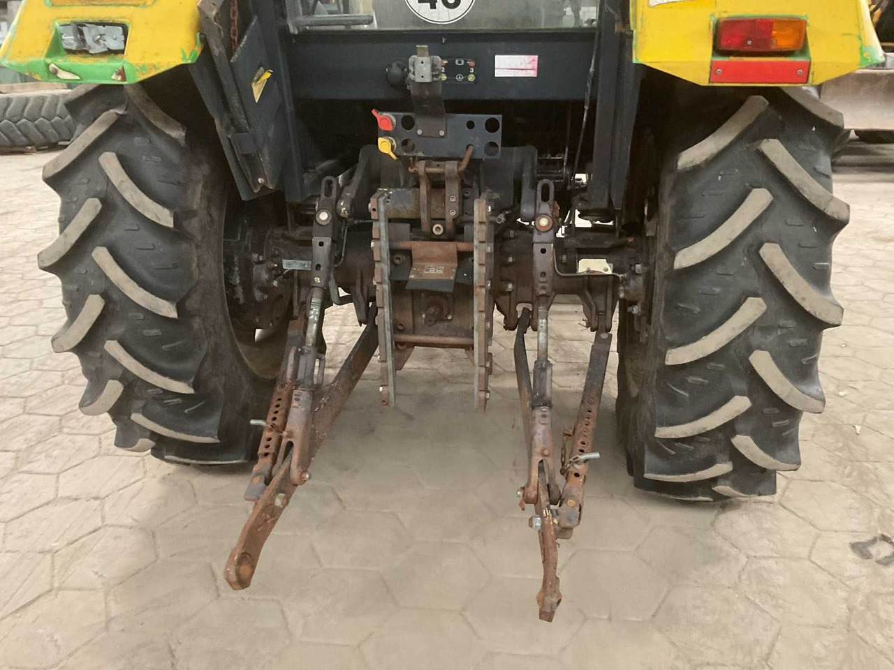 Farm tractor Deutz-Fahr D1067-T