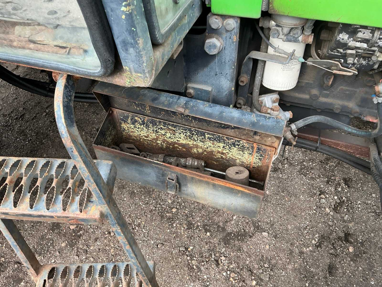 Farm tractor Deutz-Fahr DX3.30