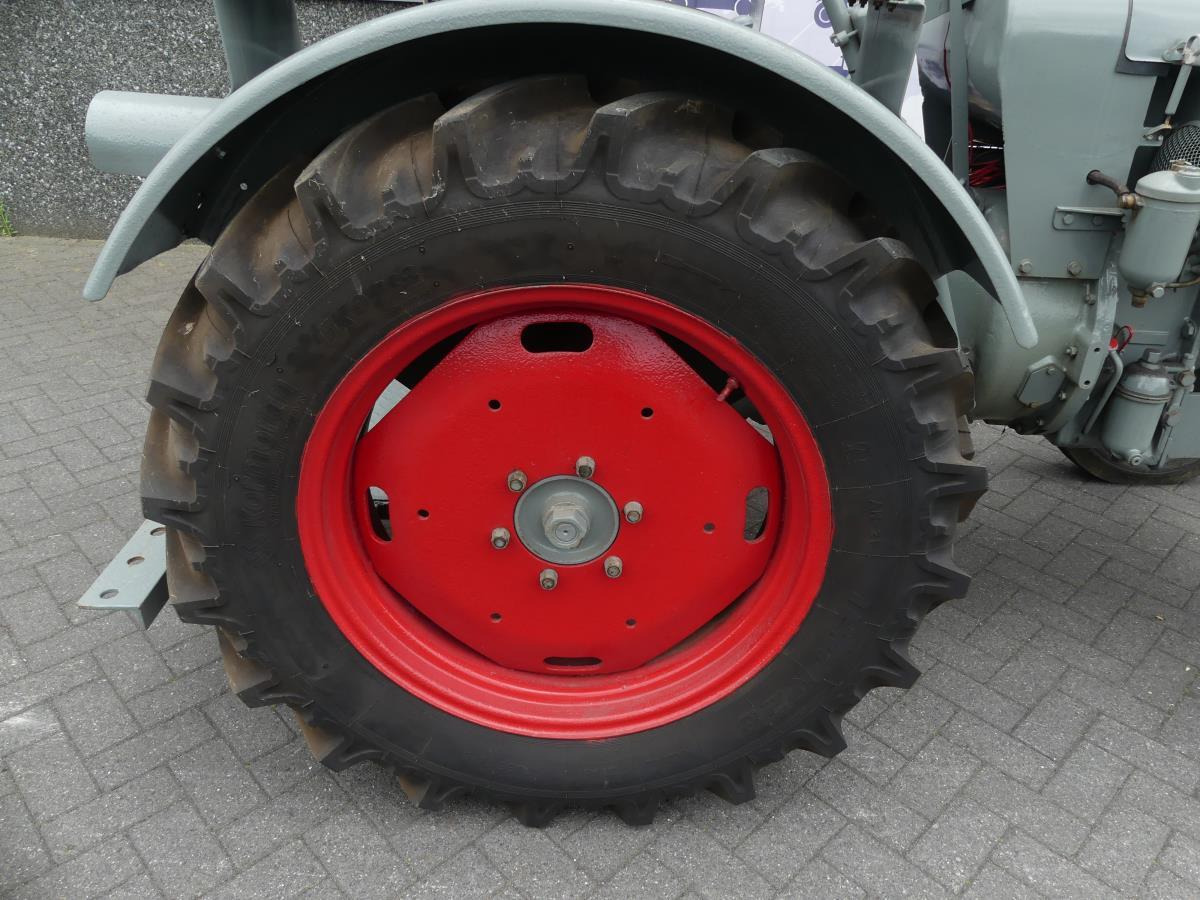 Farm tractor Eicher ED