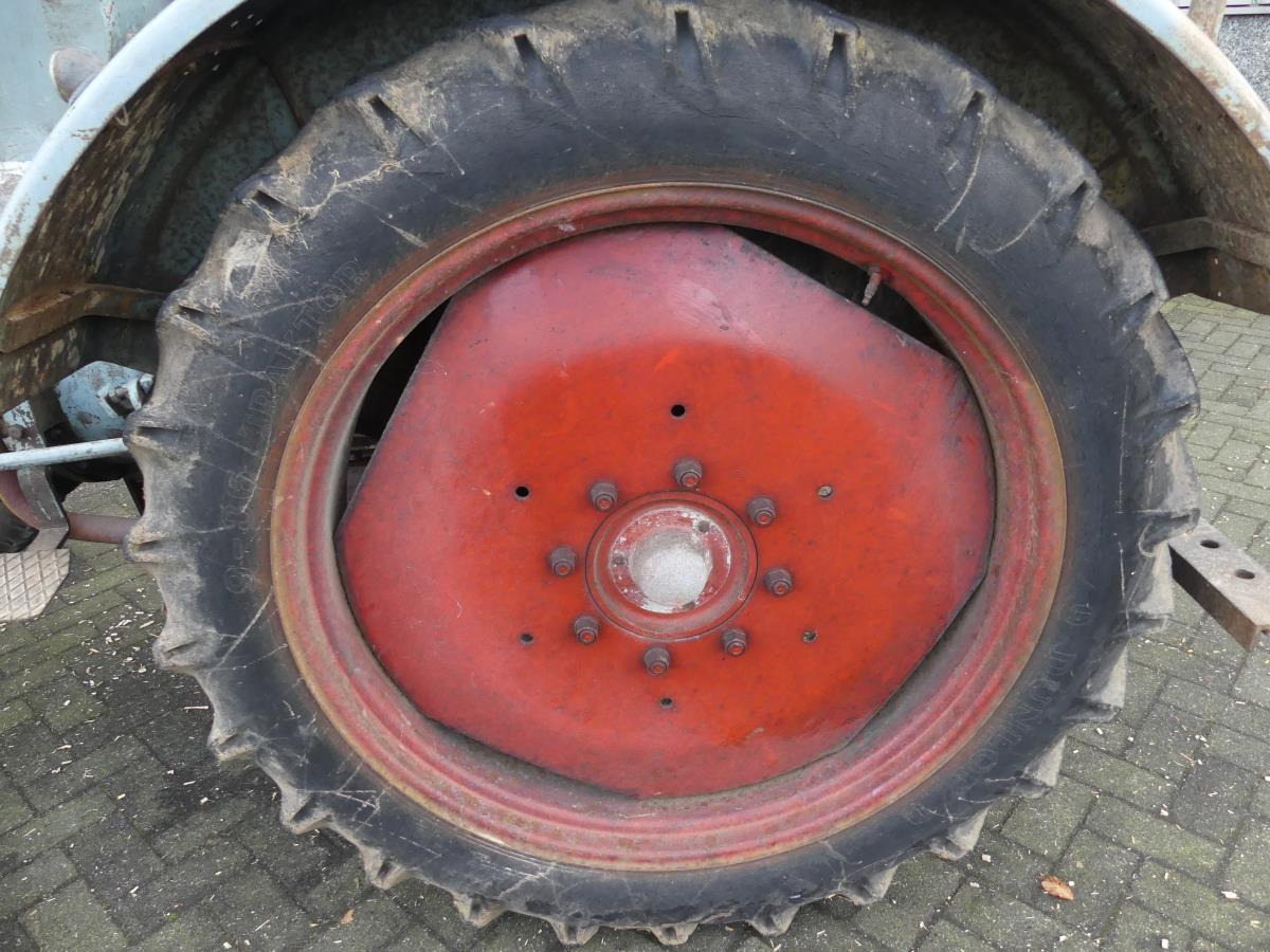 Farm tractor Eicher ED26I E4