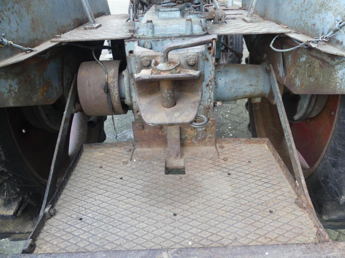 Farm tractor Eicher ED26I E4