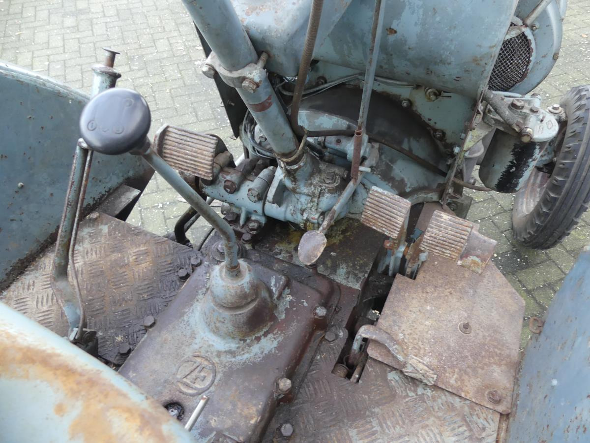 Farm tractor Eicher ED26I E4