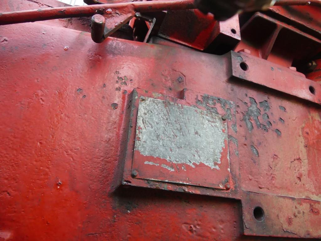 Farm tractor Fahr D130