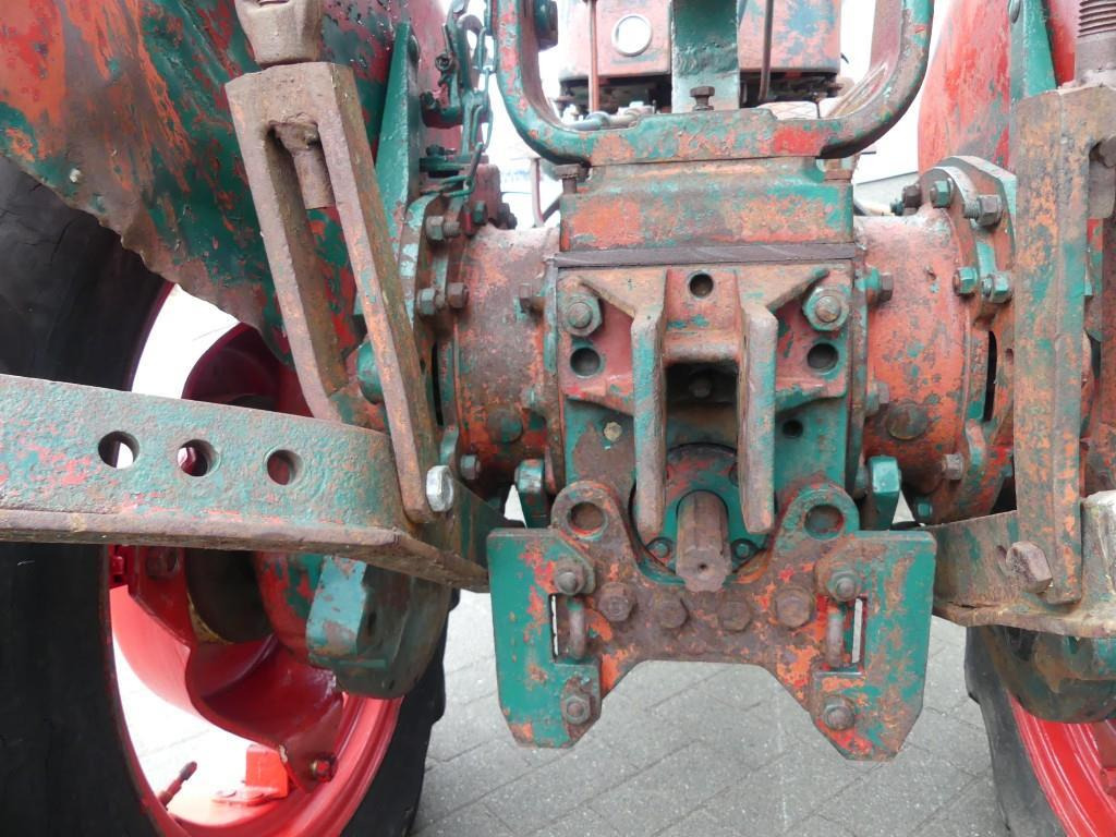 Farm tractor Fahr D181 Vineyard