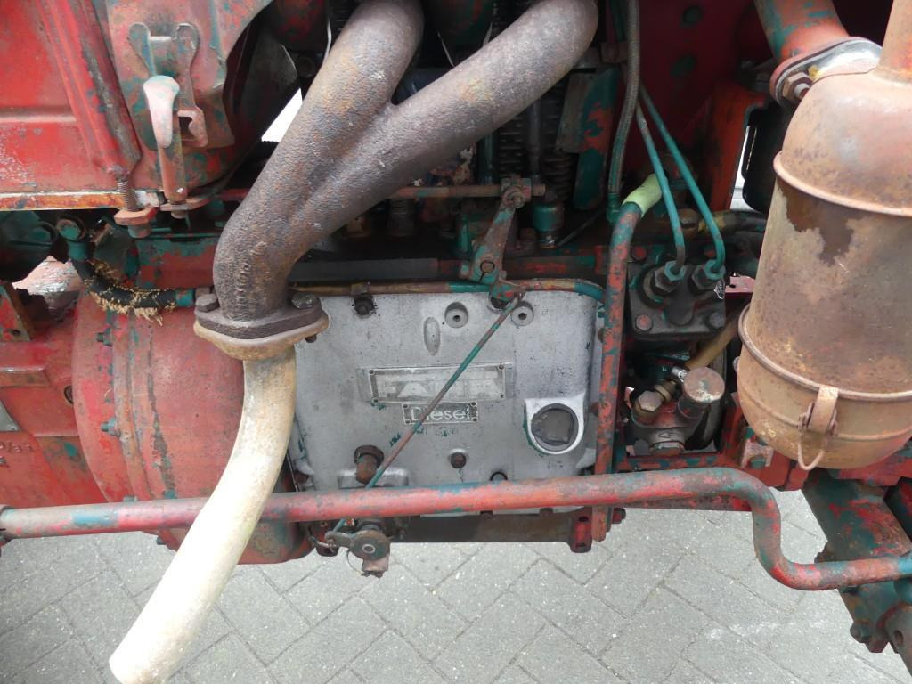 Farm tractor Fahr D181 Vineyard