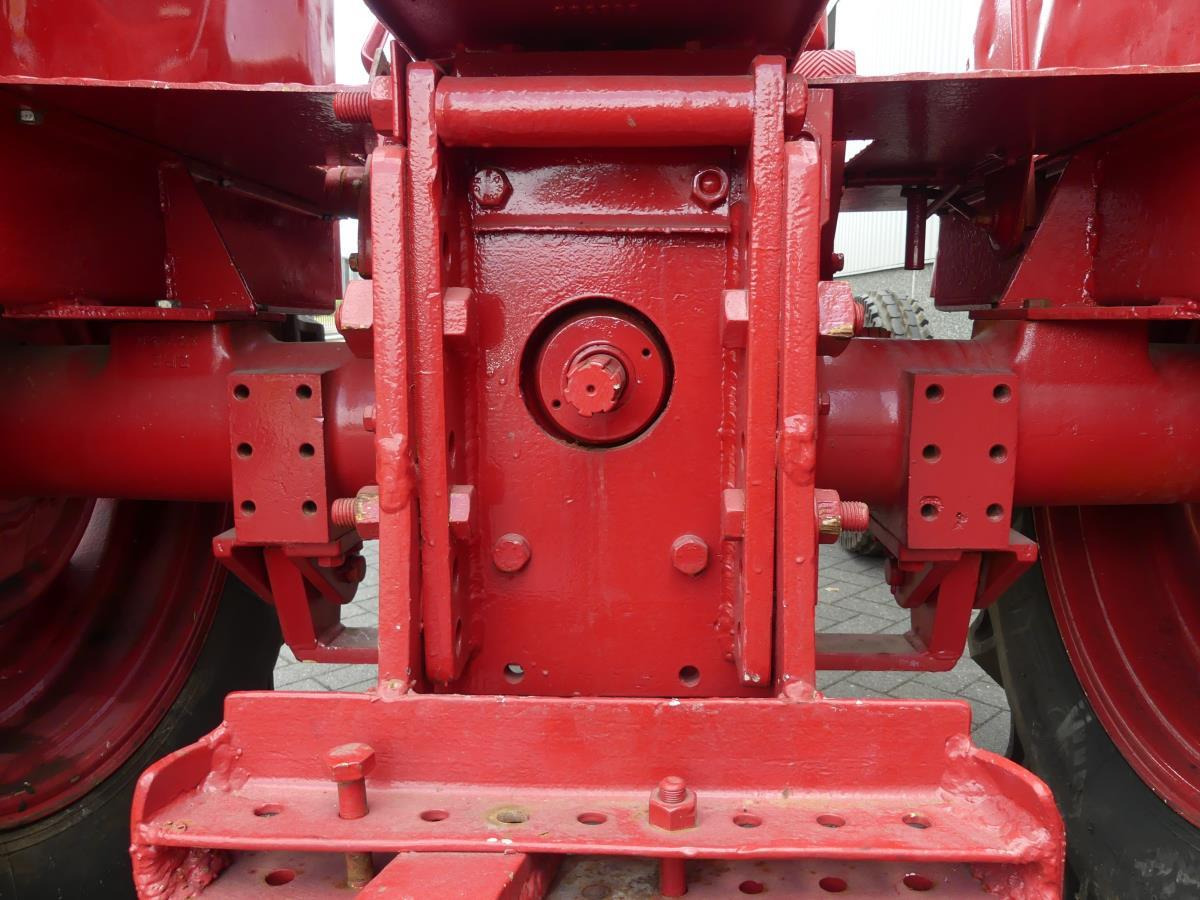 Farm tractor Fahr D45L