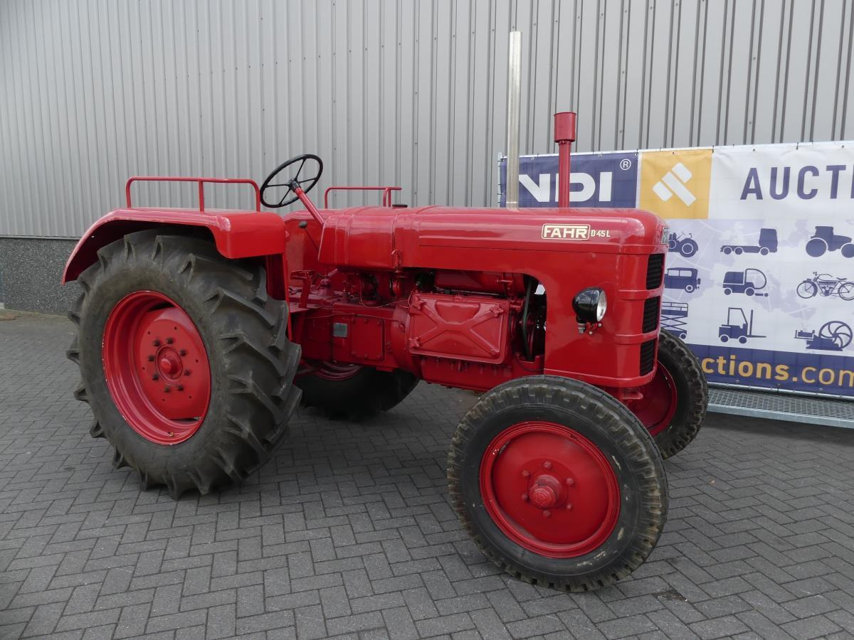 Farm tractor Fahr D45L