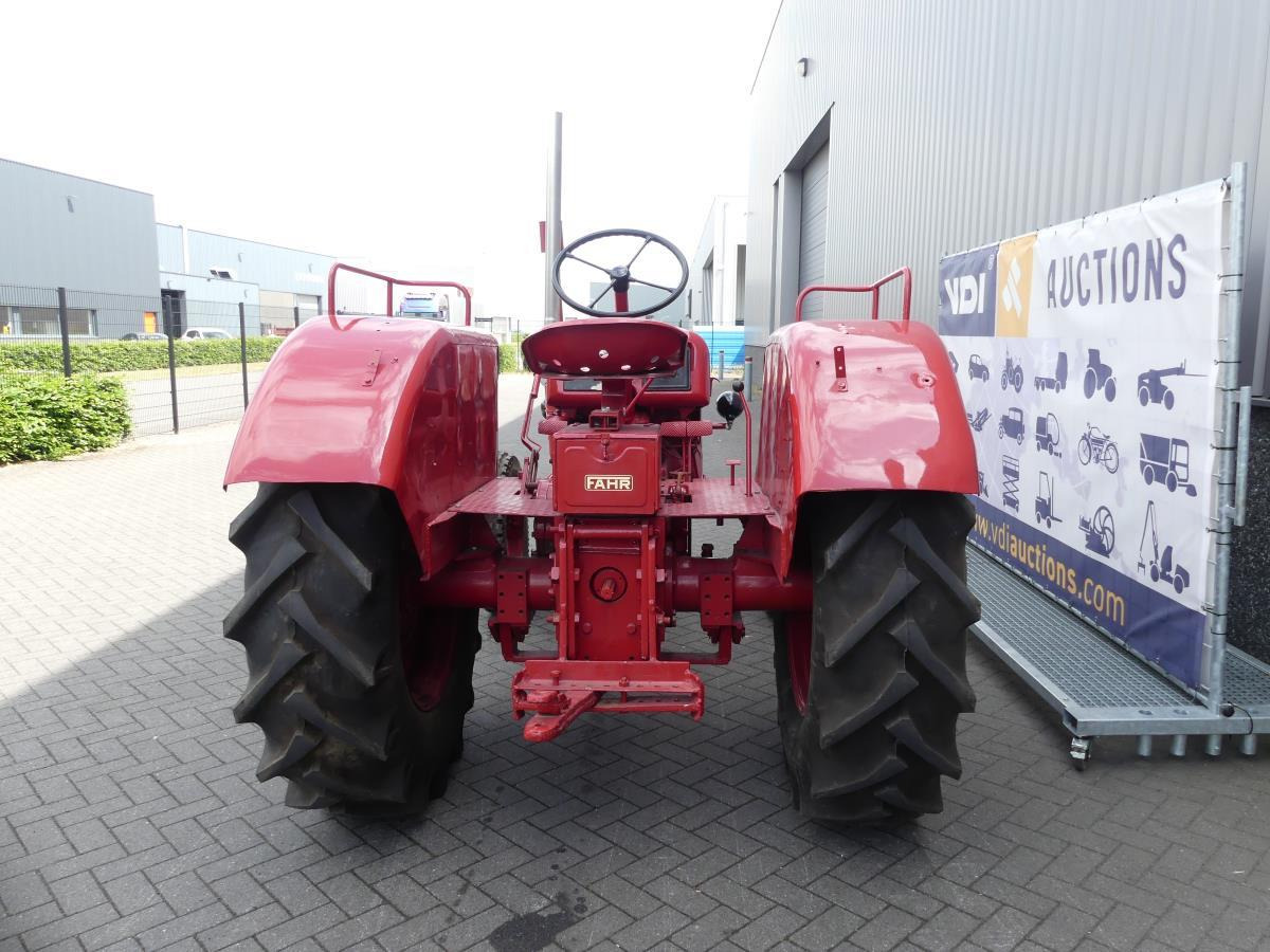 Farm tractor Fahr D45L
