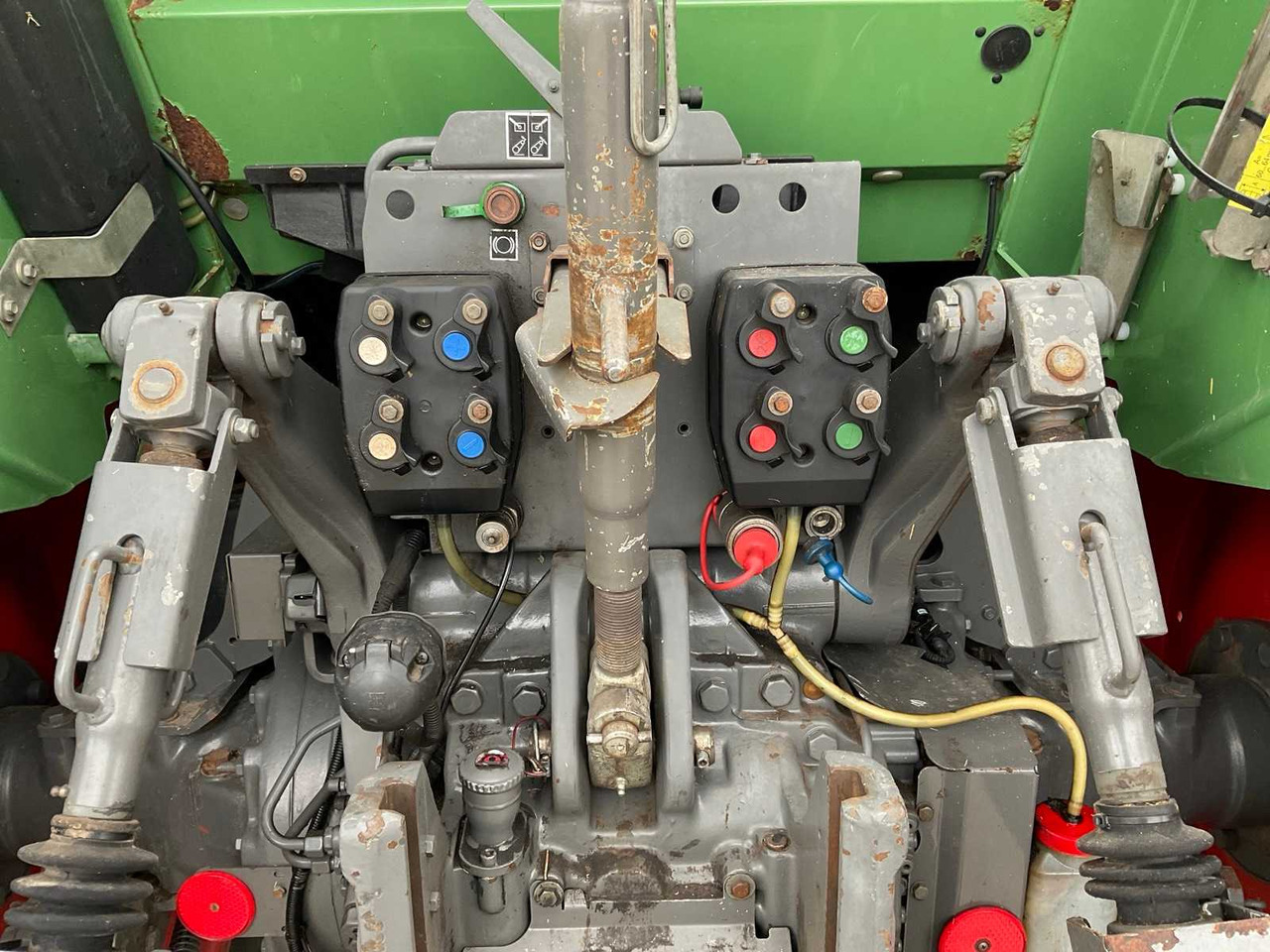 Farm tractor Fendt 412 Vario TMS