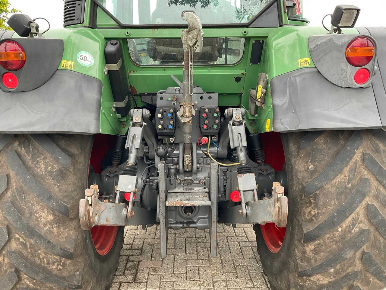 Farm tractor Fendt 412 Vario TMS