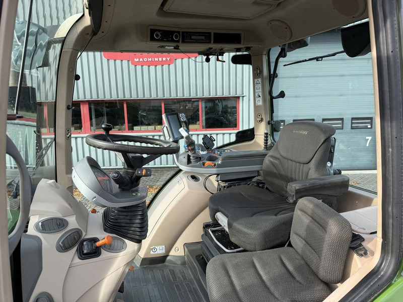 Farm tractor Fendt 513 Vario Power