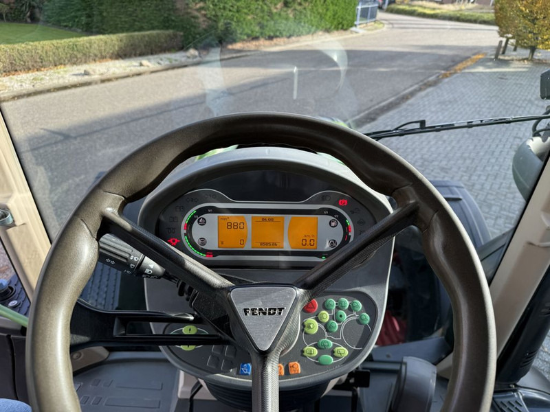 Farm tractor Fendt 513 Vario Power