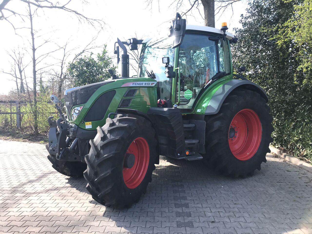 Farm tractor Fendt 513 Vario S4 PowerPlus