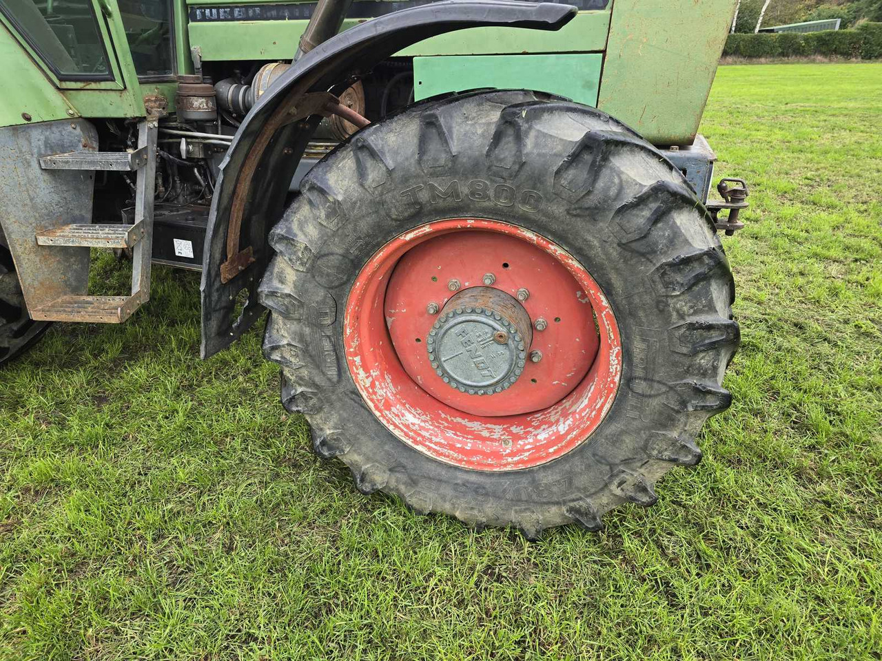 Farm tractor Fendt 612 LSA Turbomatik
