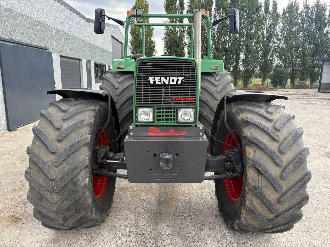 Farm tractor Fendt 614s