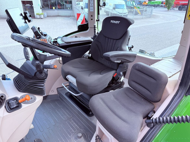 Farm tractor Fendt 718 Vario PowerPlus ONE