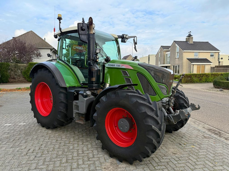 Farm tractor Fendt 720 S4 Vario PowerPlus