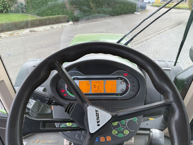 Farm tractor Fendt 720 S4 Vario PowerPlus