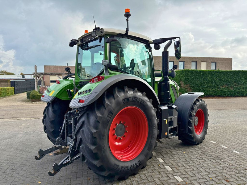 Farm tractor Fendt 720 S4 Vario Profi Plus