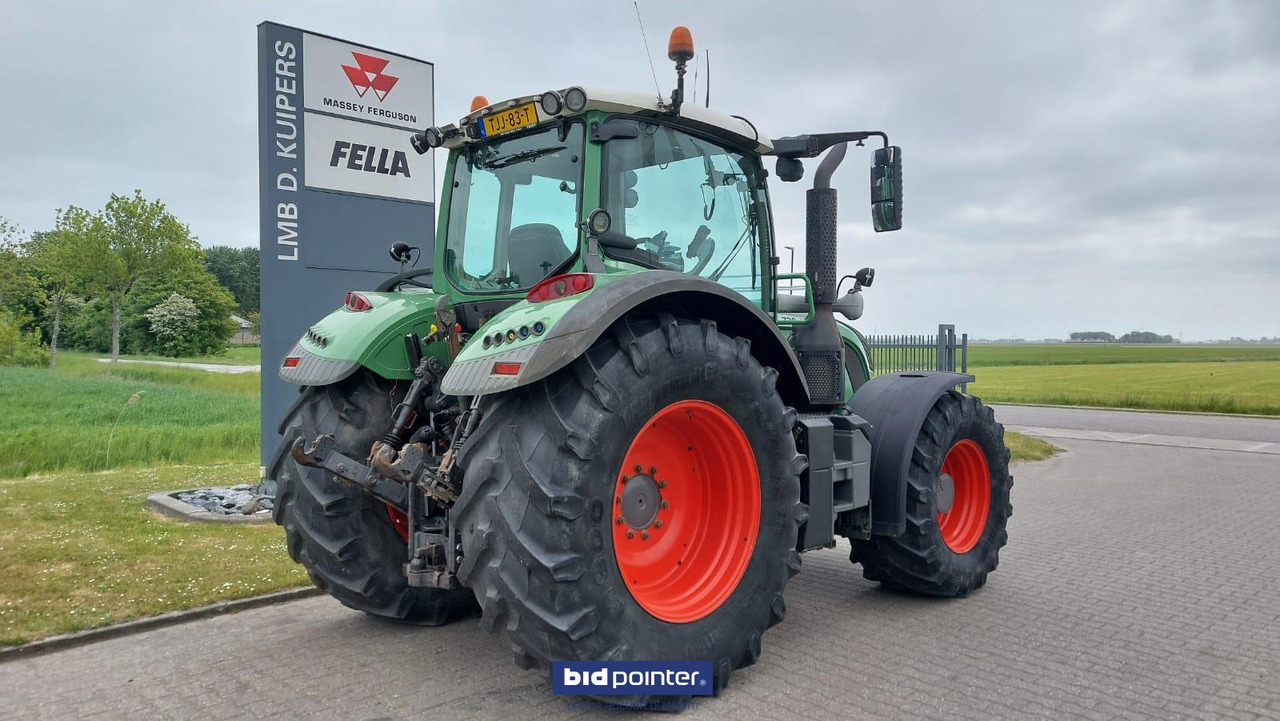 Farm tractor Fendt 720 Vario
