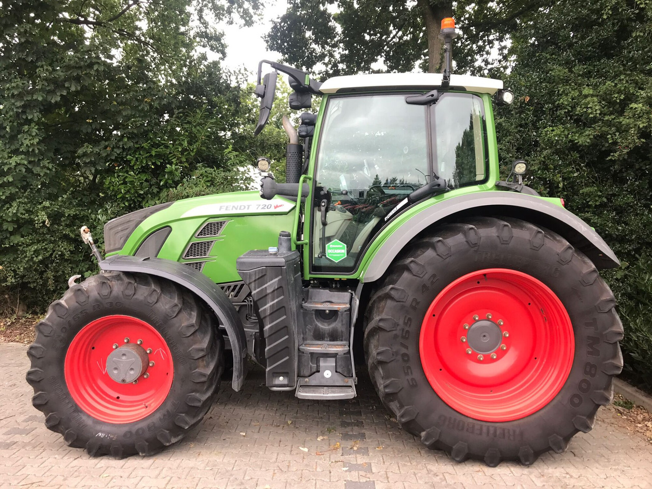 Farm tractor Fendt 720 Vario S4 PowerPlus