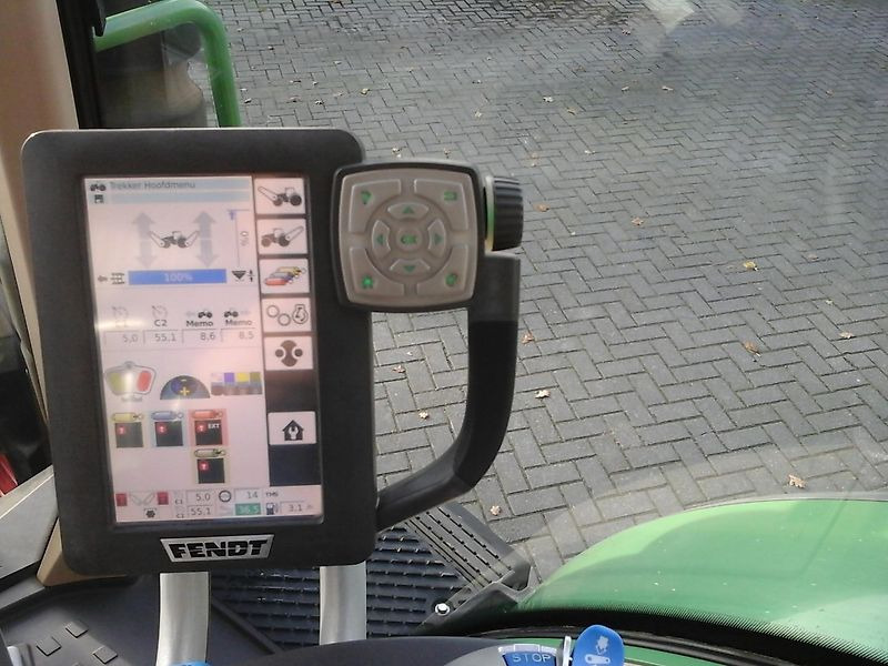 Farm tractor Fendt 720 Vario S4 Profi
